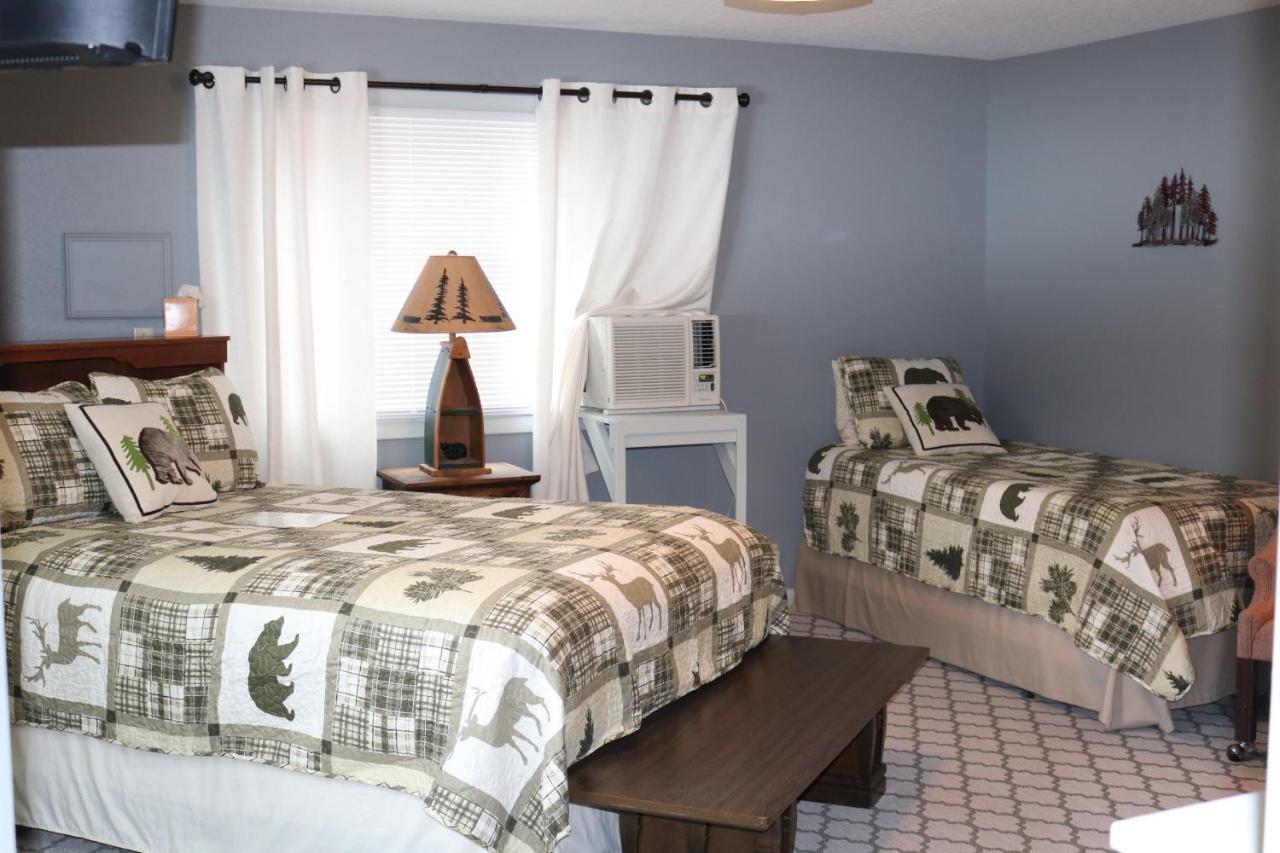 Moose Creek Resort 웨스트 글레이셔 외부 사진
